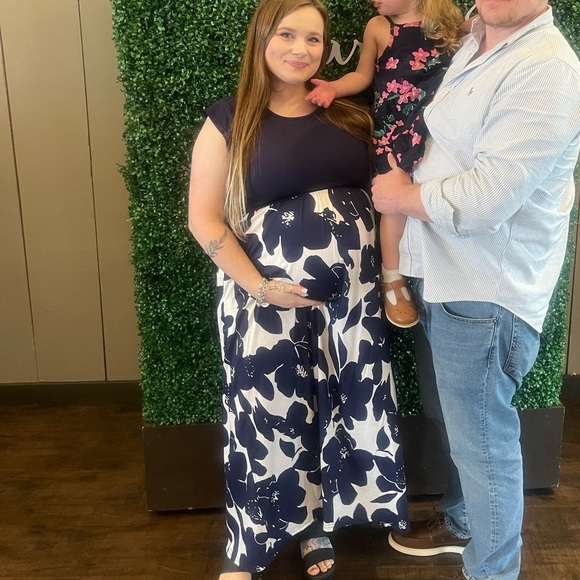 Elegant Navy Floral Maxi Dress Maturnity - Picture 6 of 6